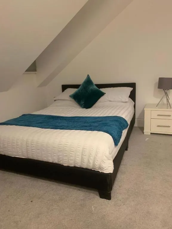 Hu1 Triplex City Centre Gem Sleeps 6 H7 Kingston upon Hull